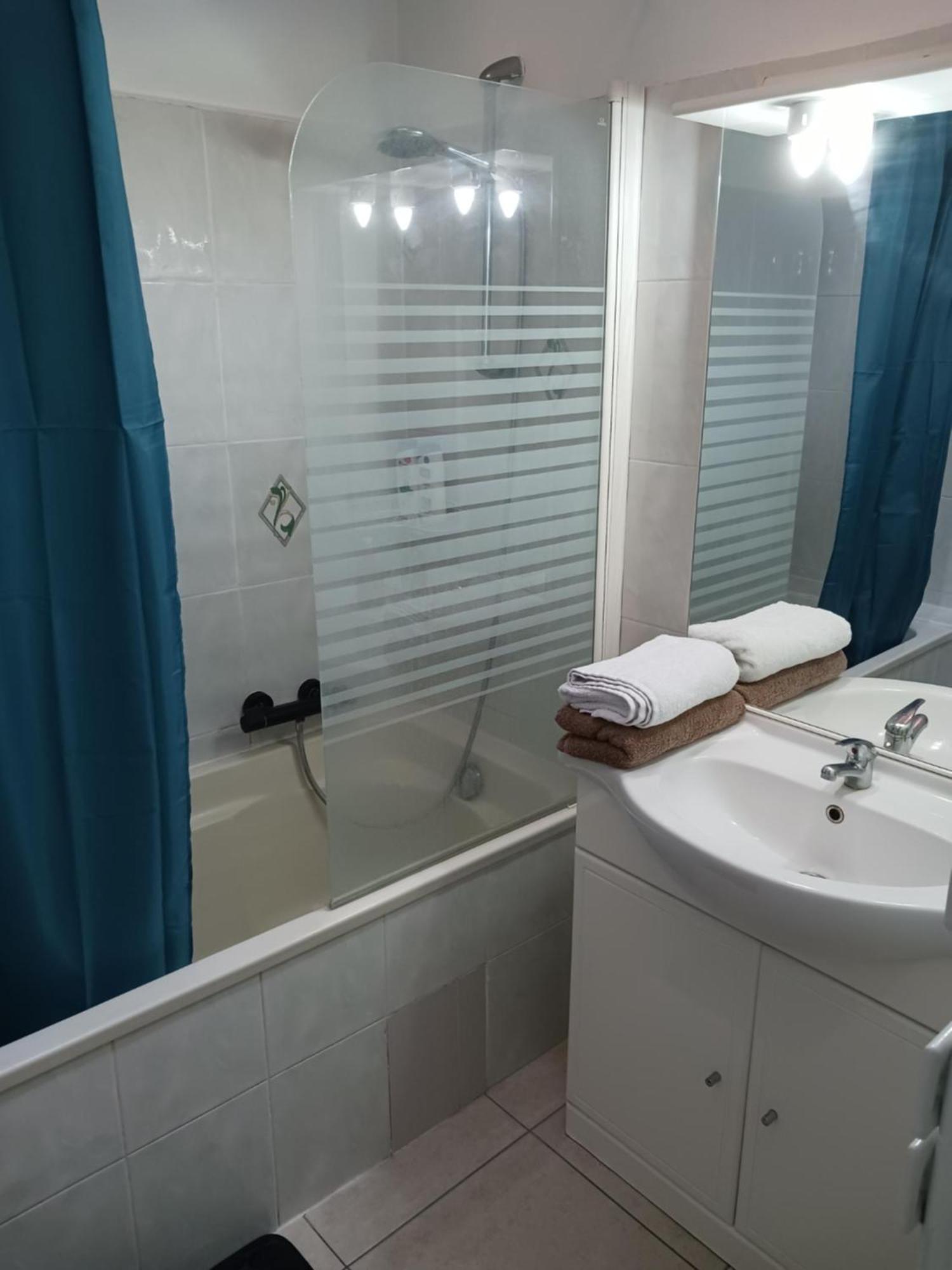 Chambre Privee Climatisee Chez Particulier, Wifi Apartment Perpignan Luaran gambar